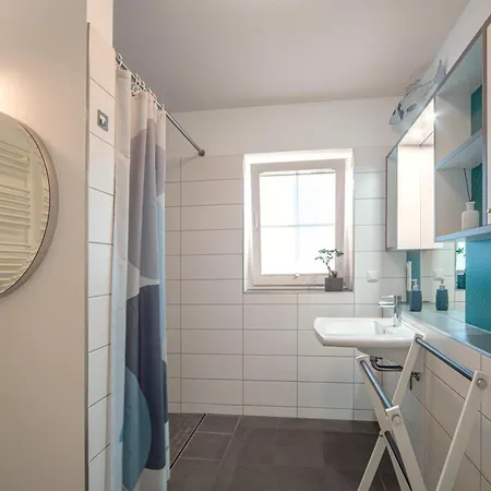 Haus 172, Laerchenweg 1